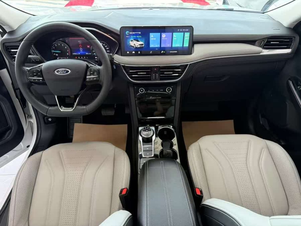 福特 銳際  2024款 EcoBoost 245 兩驅(qū)耀享款圖片