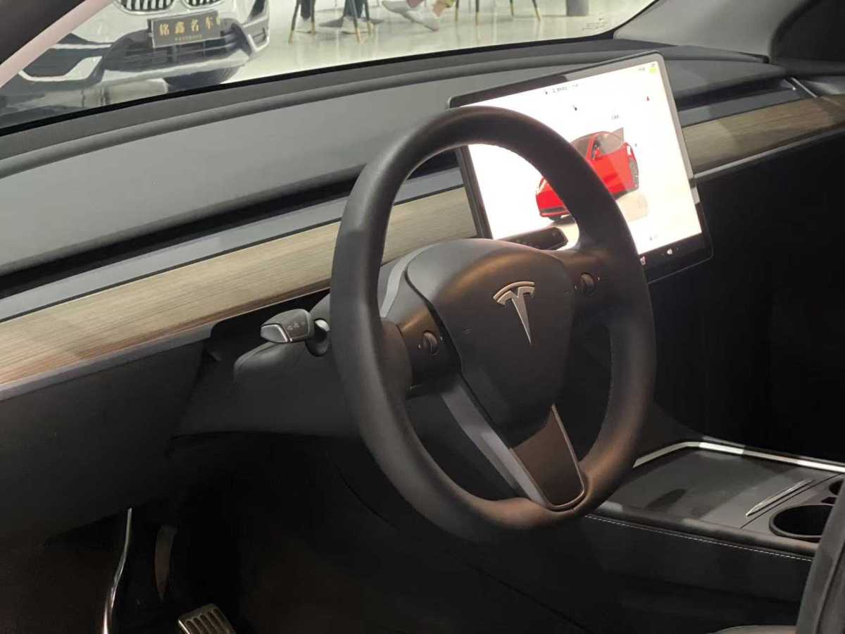 特斯拉 Model Y  2023款 長續(xù)航全輪驅動版圖片