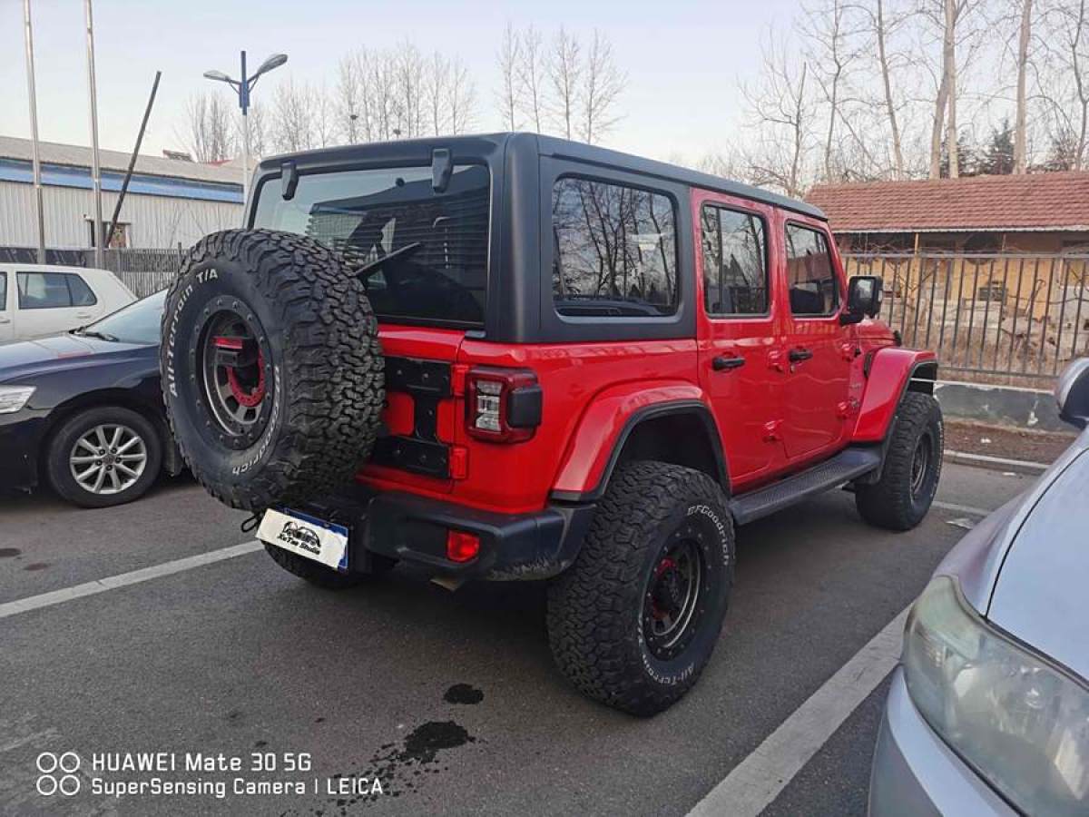 Jeep 牧馬人  2019款 2.0T Sahara 四門版 國(guó)VI圖片