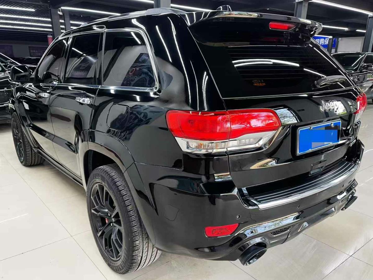 Jeep 大切諾基  2018款 3.6L 高性能四驅版圖片