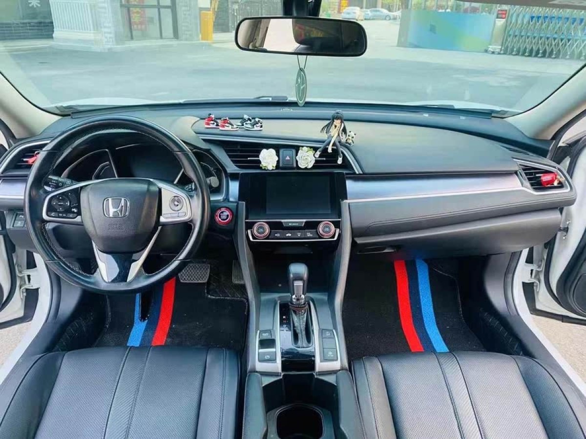 本田 思域  2016款 220TURBO CVT尊貴版圖片