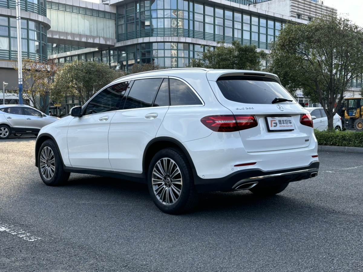 奔馳 奔馳GLC  2017款 GLC 260 4MATIC 動(dòng)感型圖片