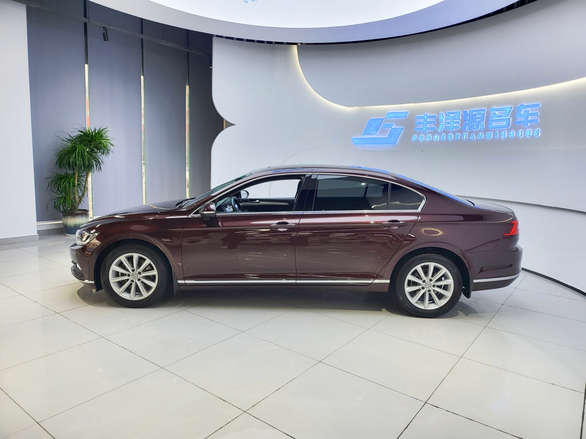 大眾 邁騰  2019款  330TSI DSG 領(lǐng)先型 國VI圖片