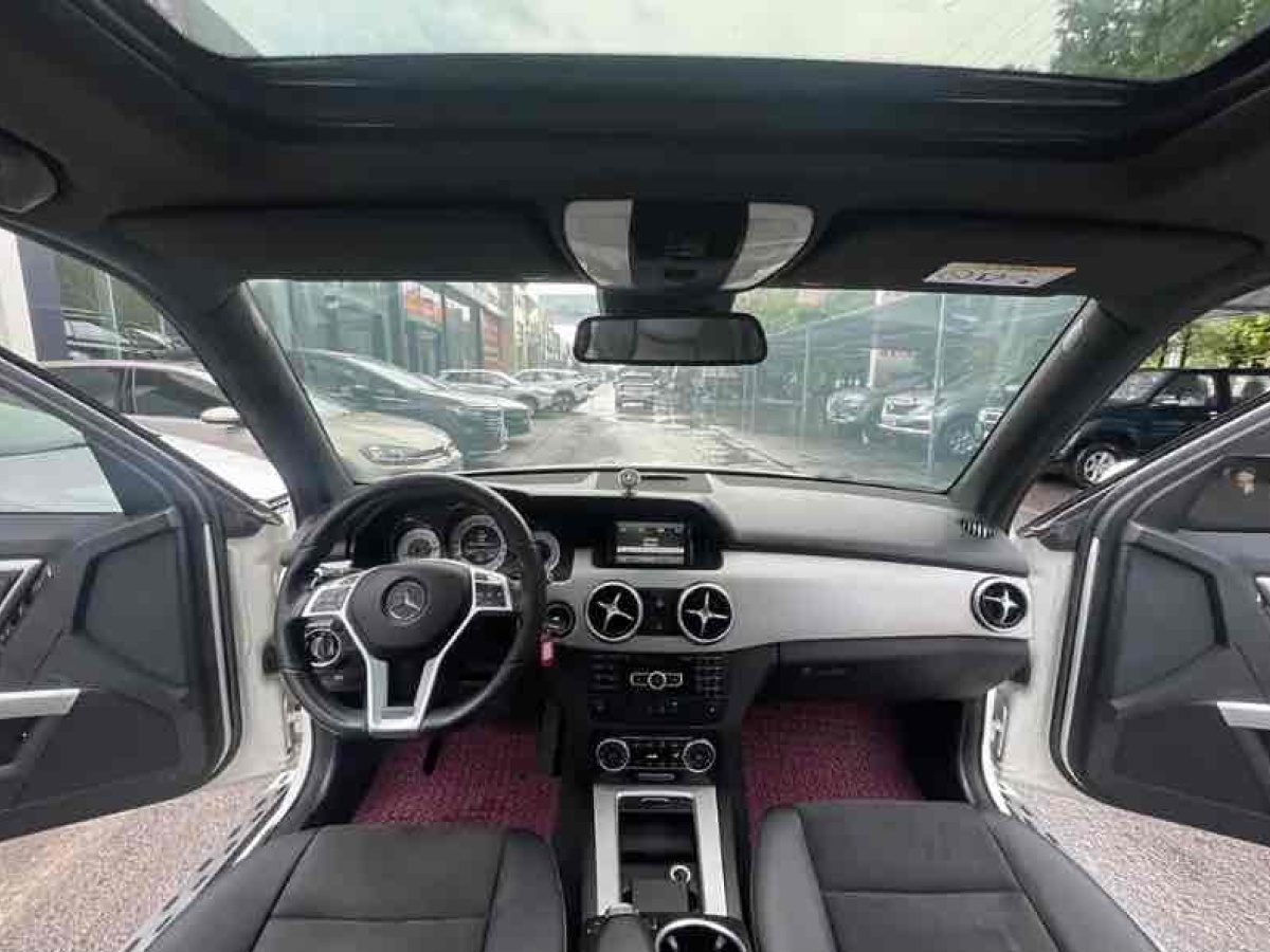 奔馳 奔馳GLK級  2015款 GLK 260 4MATIC 時尚型 極致版圖片