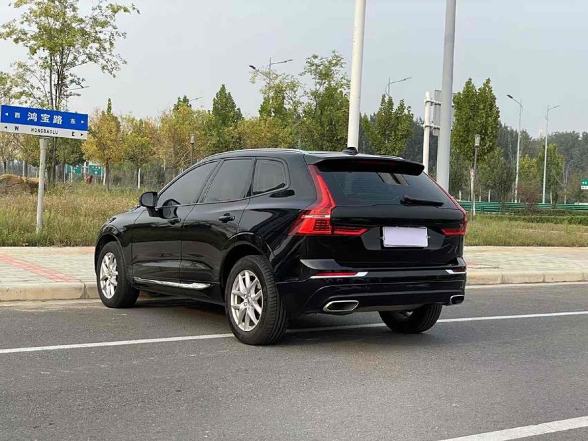 沃爾沃 XC60  2021款 T5 四驅(qū)智逸豪華版圖片