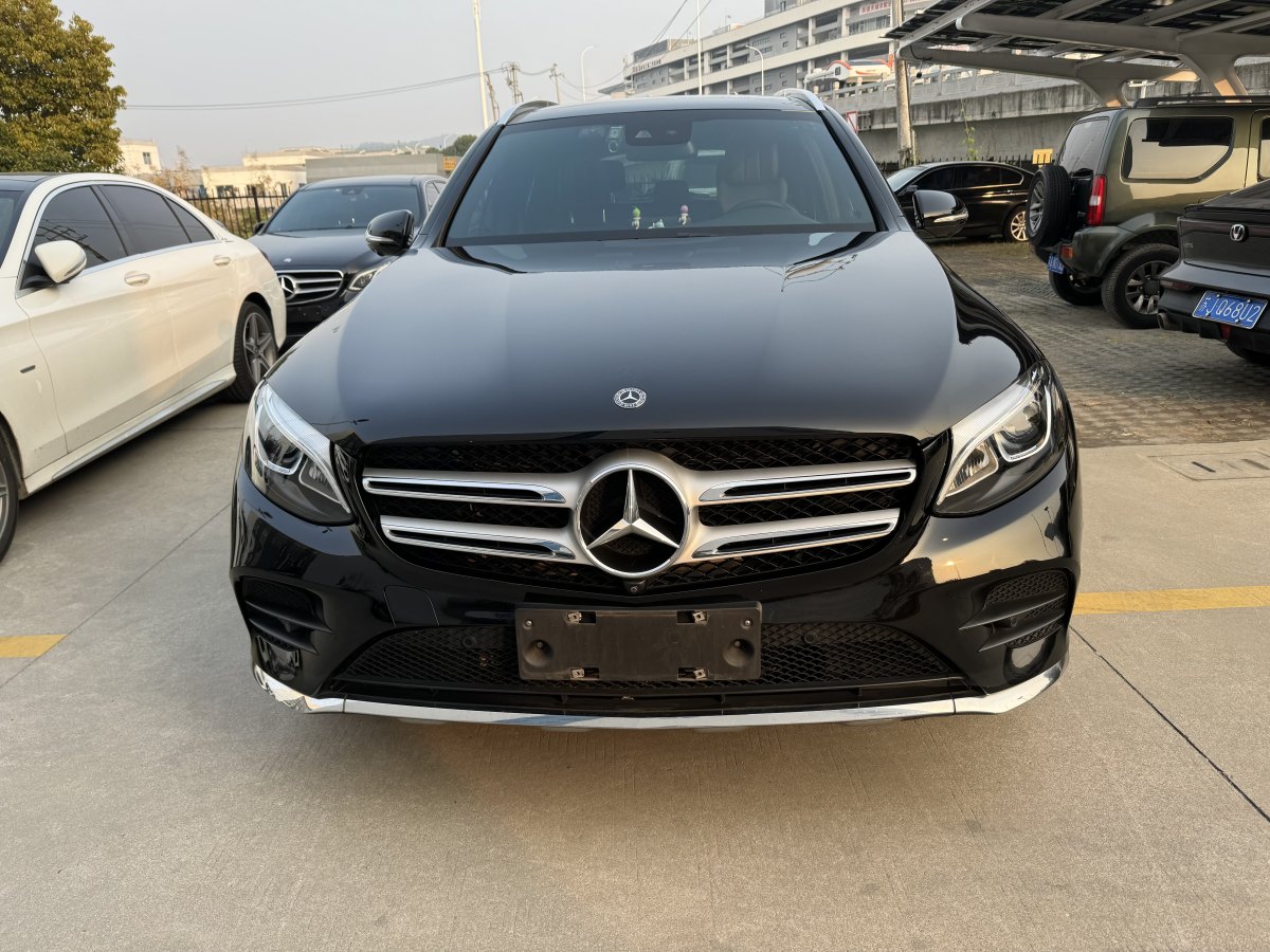 奔馳 奔馳GLC  2018款 改款 GLC 260 4MATIC 豪華型圖片