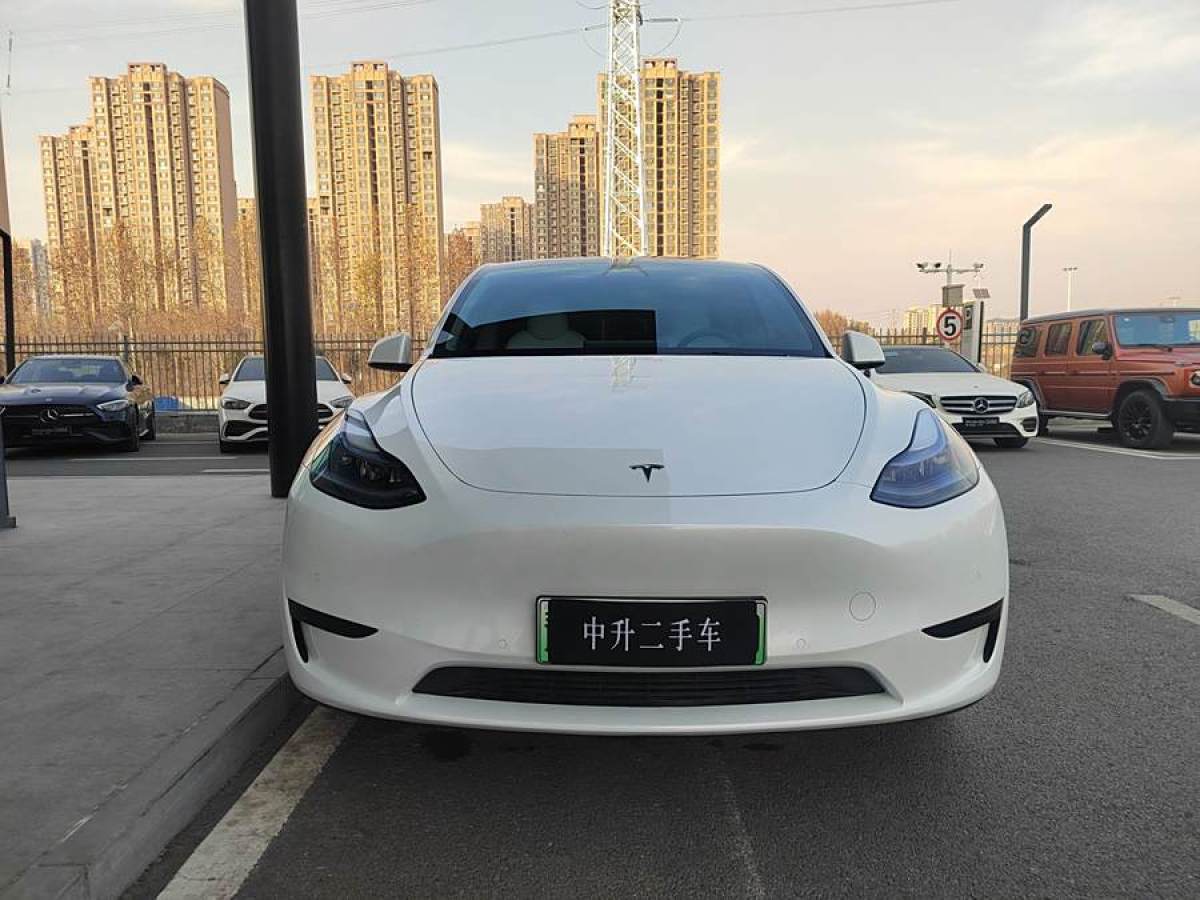 特斯拉 Model 3  2023款 煥新版 后輪驅(qū)動(dòng)圖片