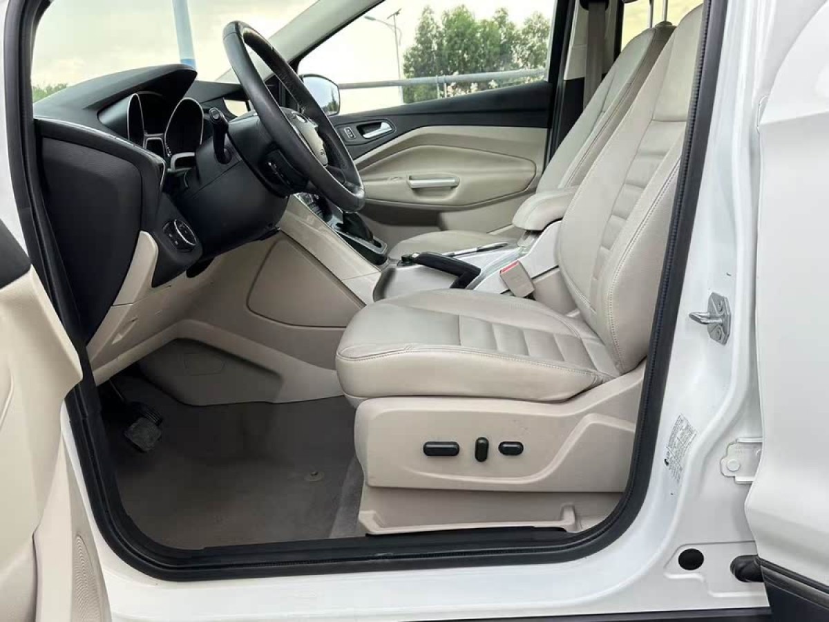 福特 翼虎  2013款 2.0L GTDi 四驅(qū)尊貴型圖片