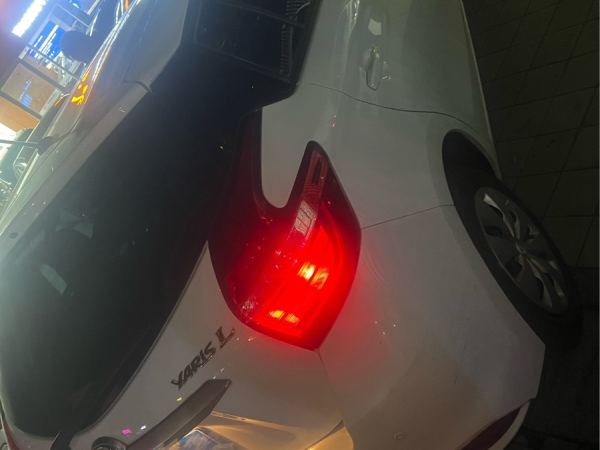 豐田 YARiS L 致炫  2021款 1.5L CVT領(lǐng)先版圖片