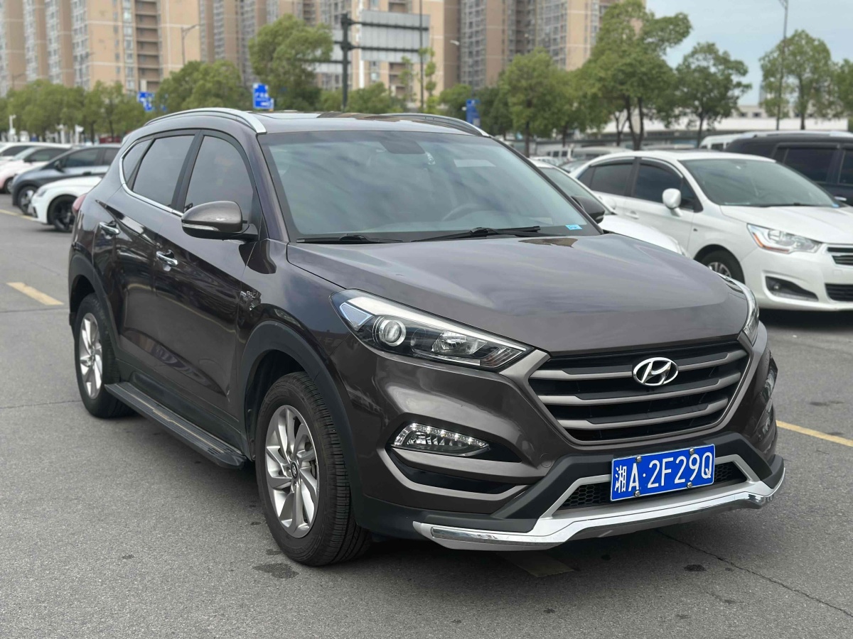 现代 途胜  2015款 1.6T 双离合两驱智能型图片