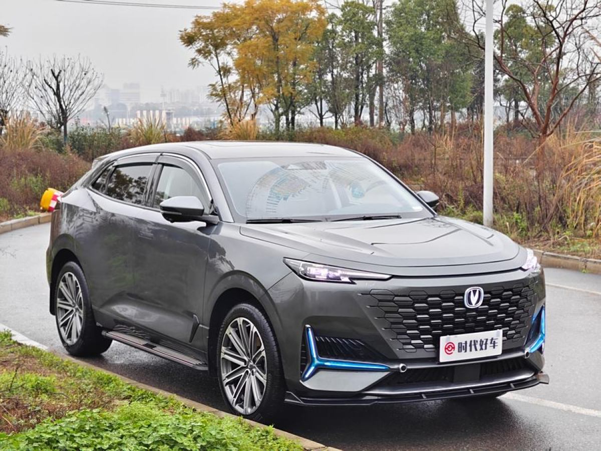 長(zhǎng)安 長(zhǎng)安UNI-K  2021款 2.0T 尊貴型圖片