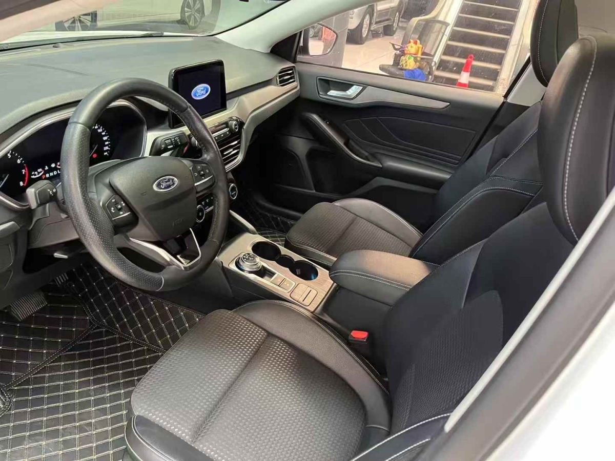 福特 ?？怂? 2019款 ST 歐洲版圖片