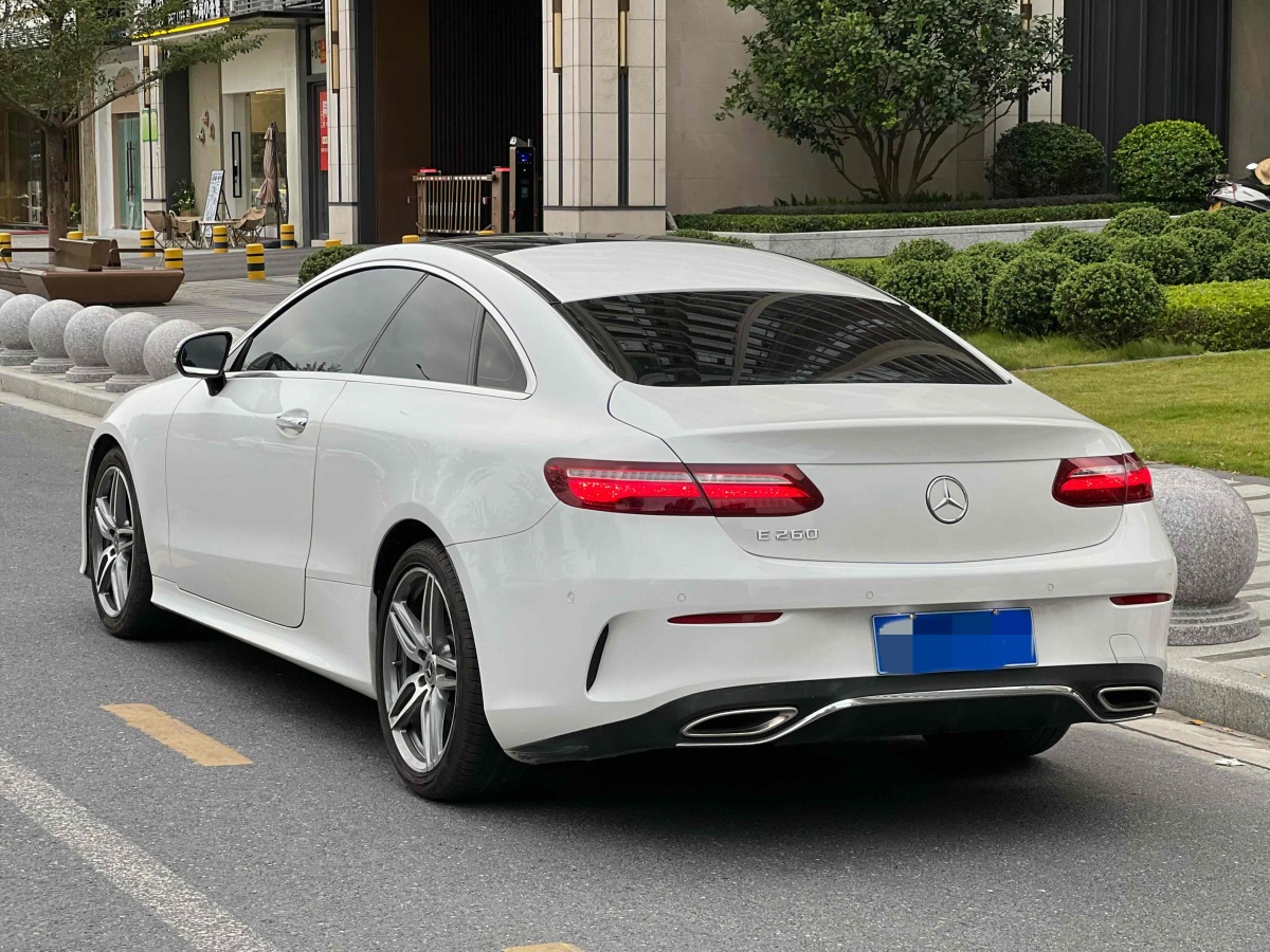 奔馳 奔馳E級  2020款 E 260 轎跑車圖片