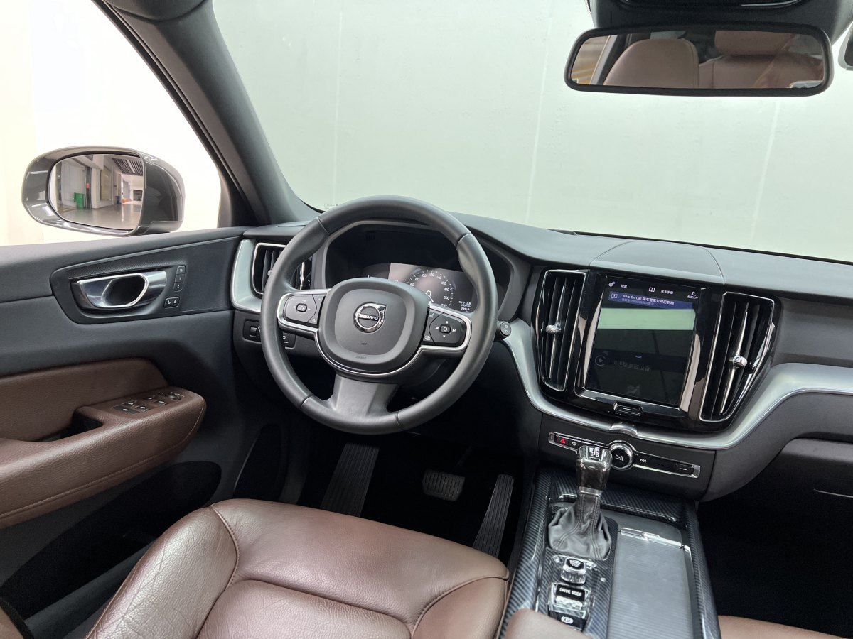 2020年9月沃爾沃 XC60  2020款 T5 四驅(qū)智逸豪華版