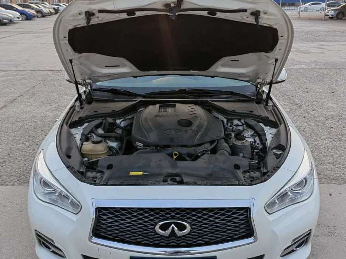 英菲尼迪 Q50L  2016款 2.0T 豪華版圖片