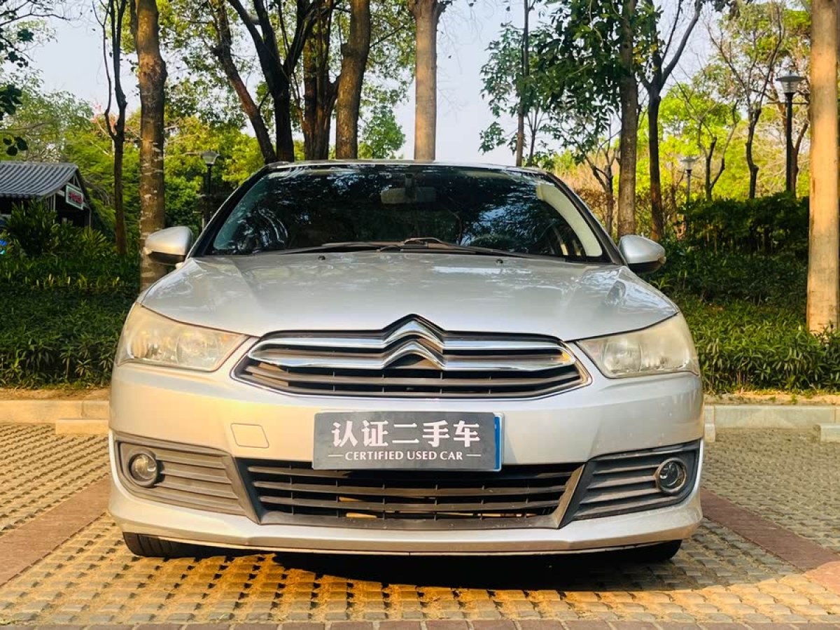 雪鐵龍 世嘉  2012款 三廂 1.6L 自動(dòng)品尚型圖片