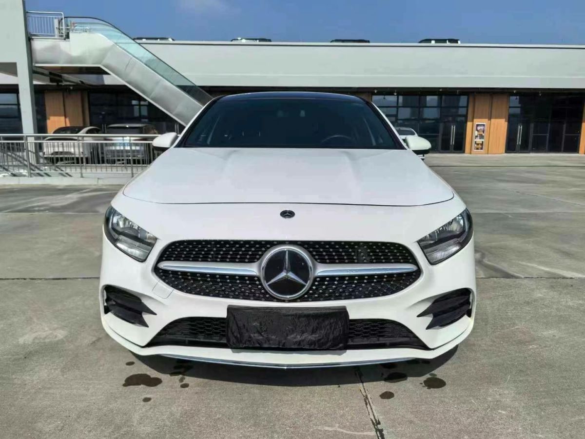 奔馳 邁巴赫S級  2023款 S 680 4MATIC Haute Voiture 限量高定版圖片