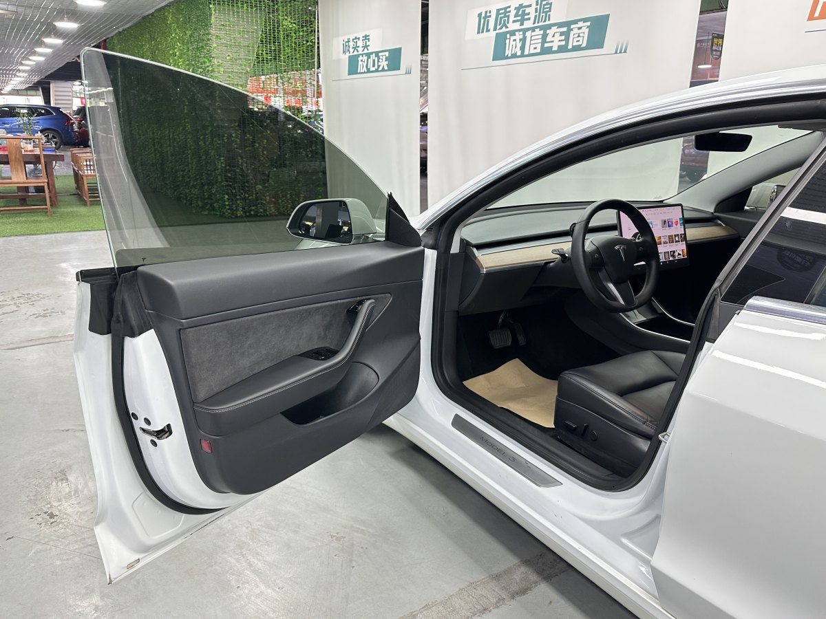 2020年7月特斯拉 Model 3  2020款 改款 長續(xù)航后輪驅(qū)動版