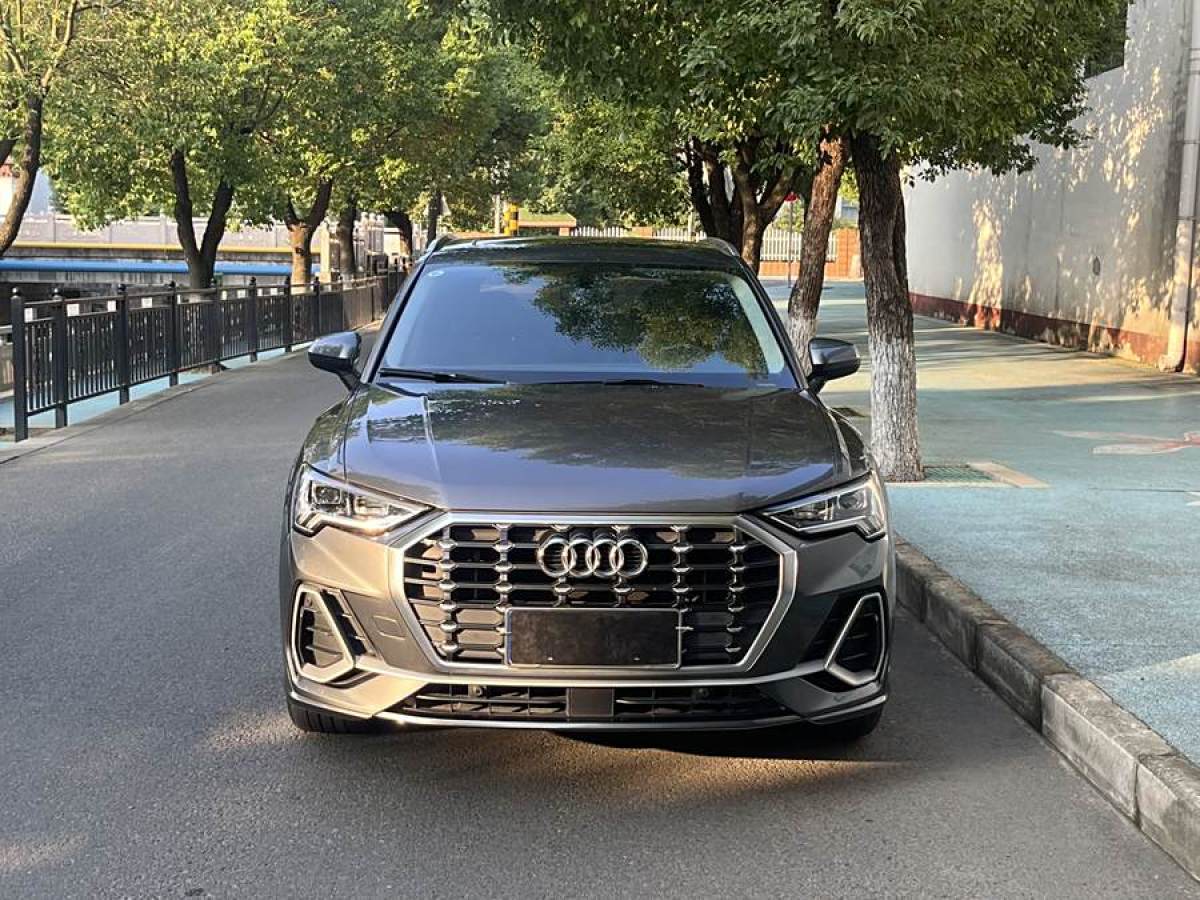 奧迪 奧迪Q3  2020款 35 TFSI 進(jìn)取動感型圖片