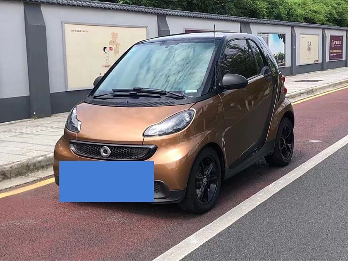 smart fortwo  2015款 1.0 MHD 新年特別版圖片