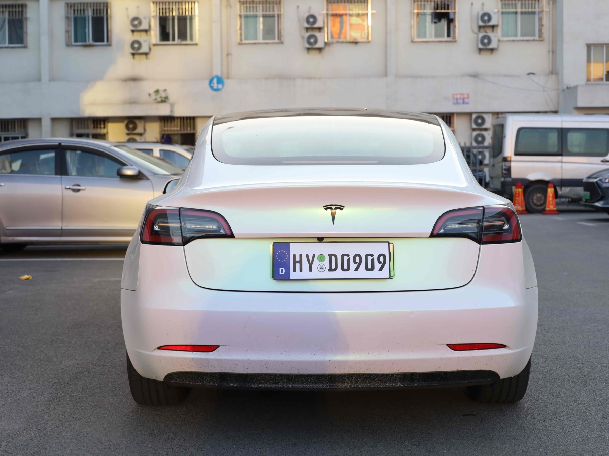 特斯拉 Model 3  2022款 改款 后輪驅(qū)動版圖片