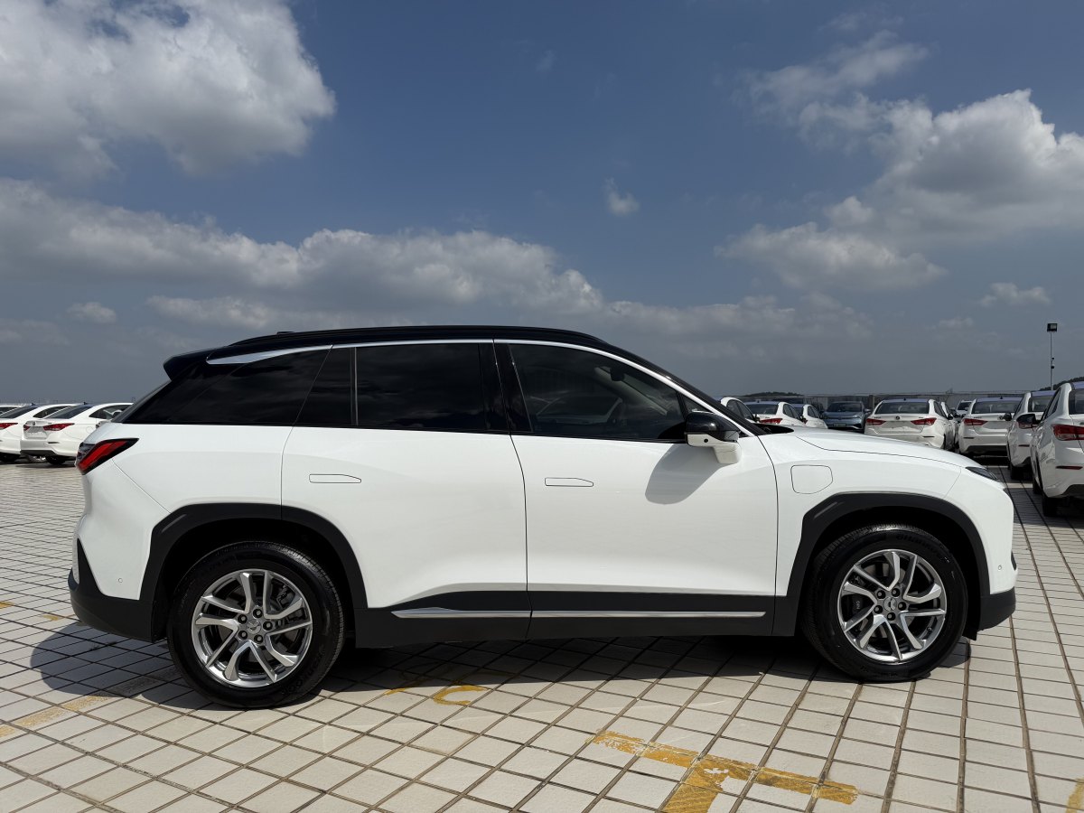 蔚來 ES6  2022款 75kWh 運(yùn)動版圖片