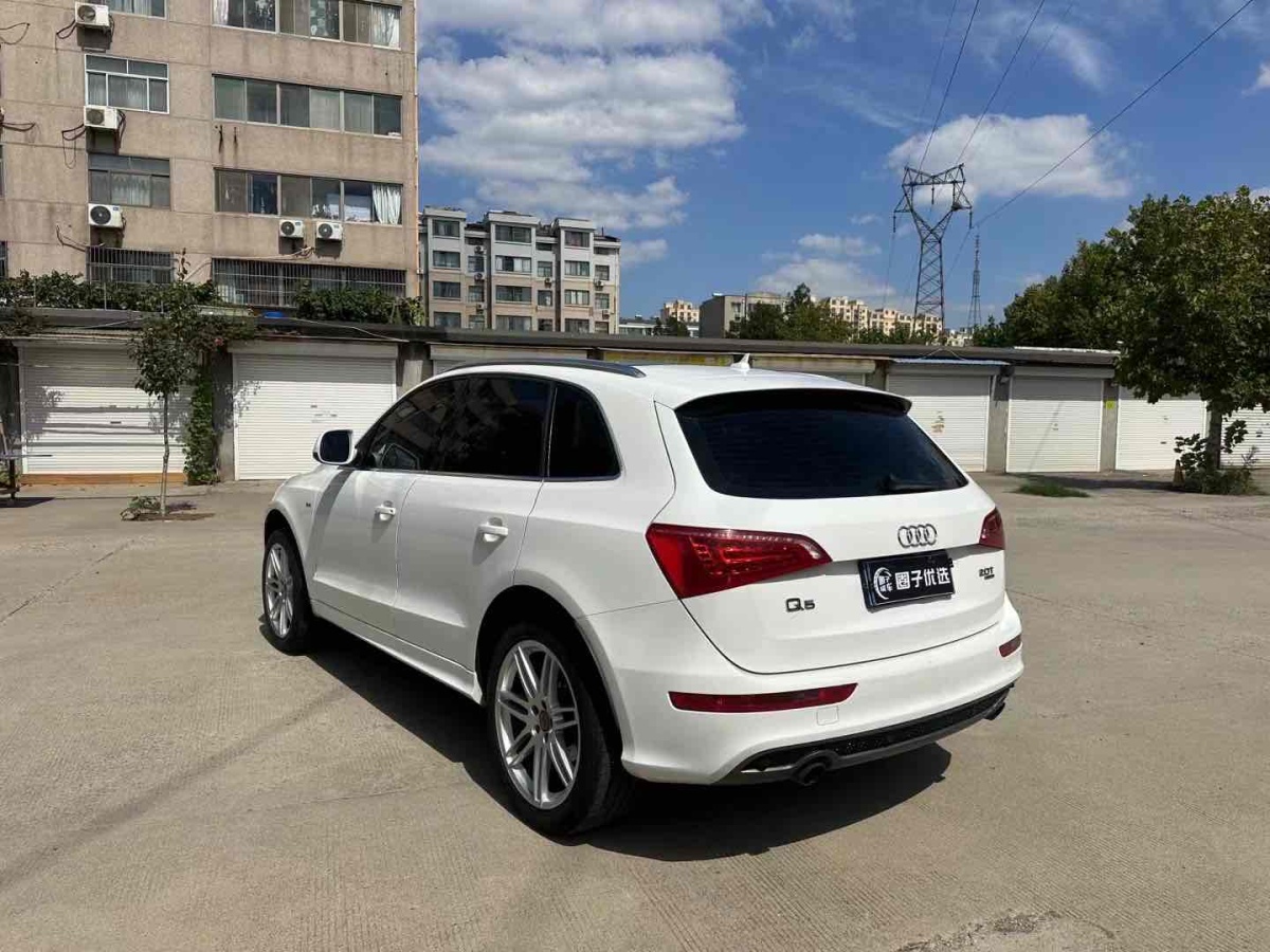 2010年9月奧迪 奧迪Q5  2011款 2.0TFSI 豪華型