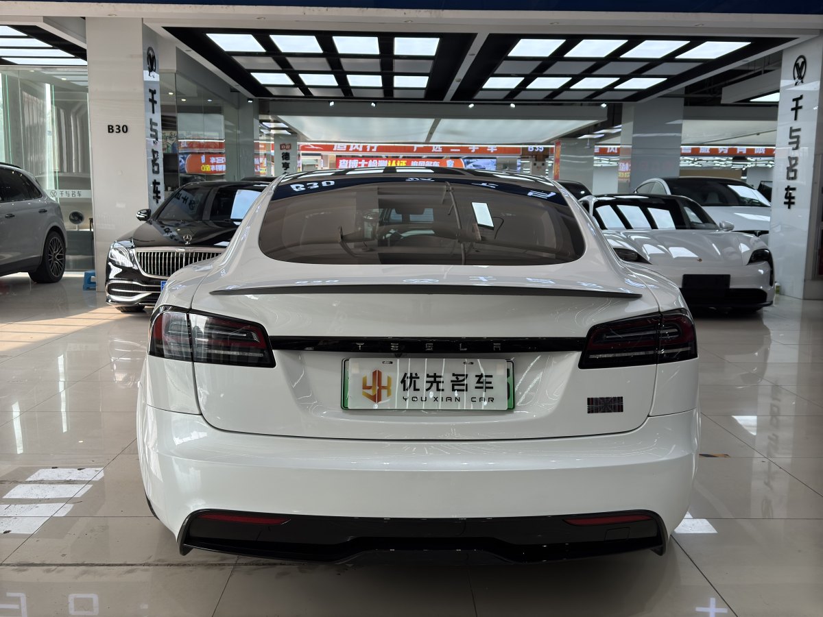 特斯拉 Model S  2023款 三電機(jī)全輪驅(qū)動 Plaid版圖片