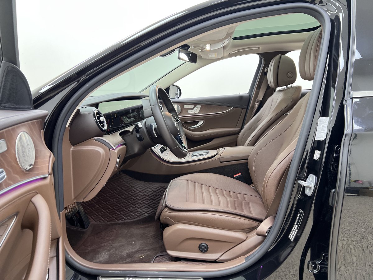 奔馳 奔馳E級  2021款 改款 E 300 L 豪華型圖片
