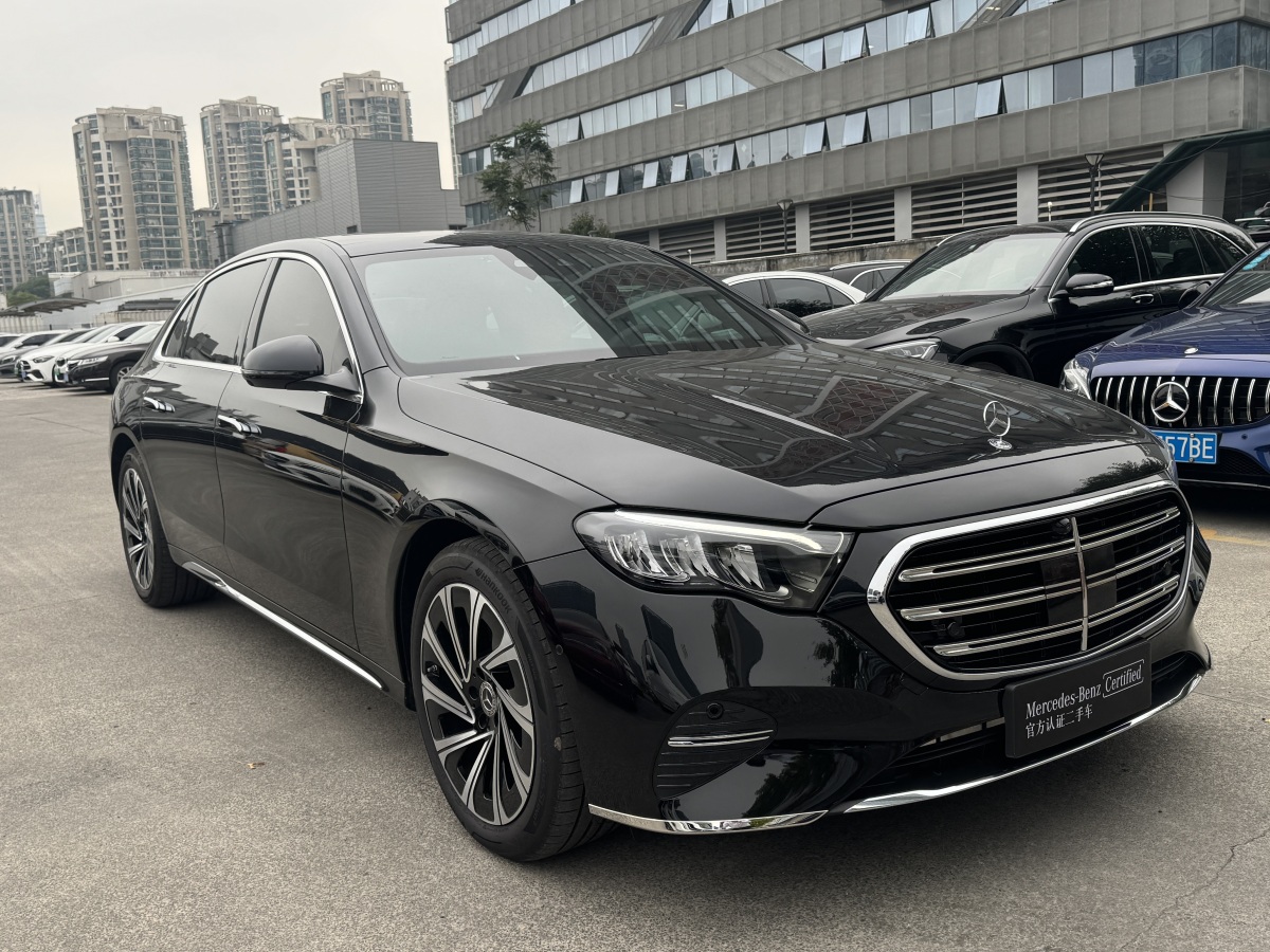 奔馳 奔馳E級(jí)  2024款 E 300 L 豪華型圖片