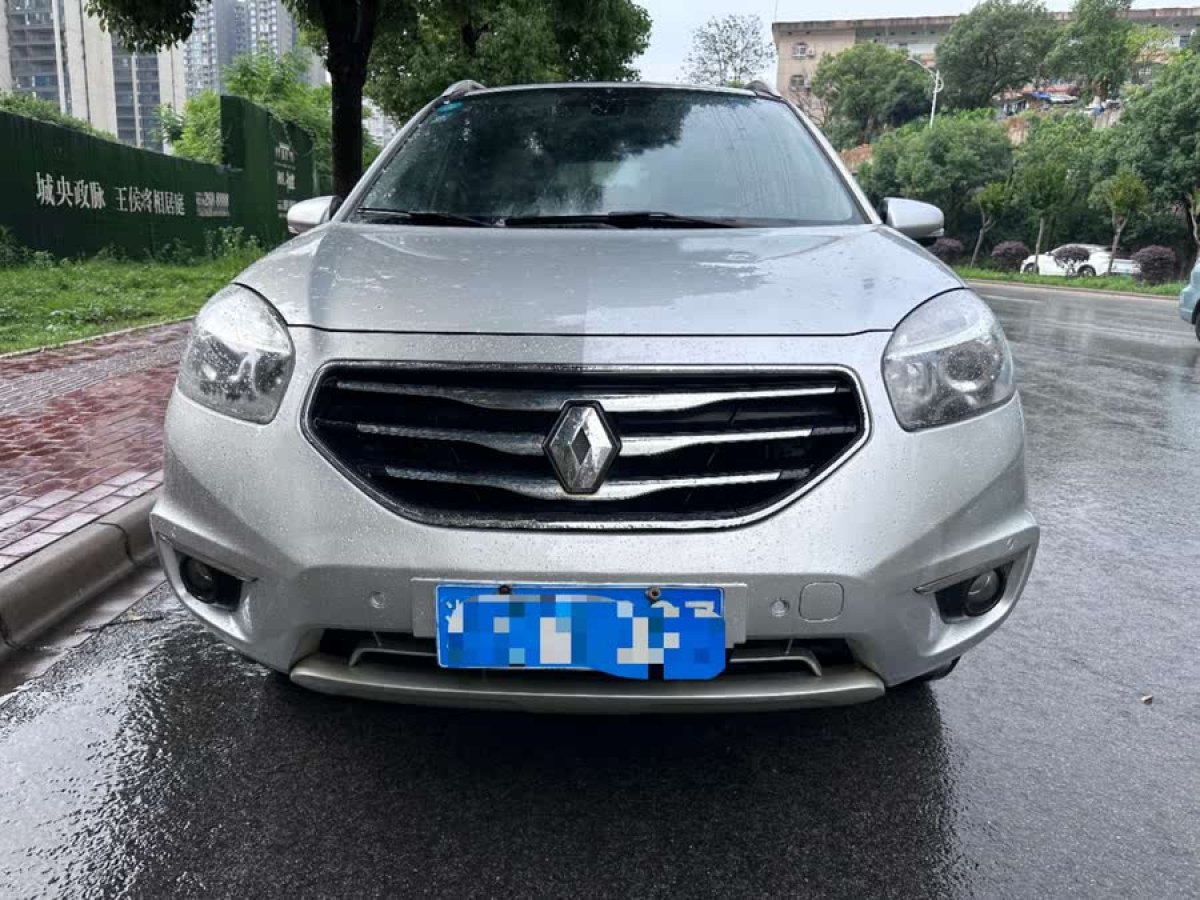 雷諾 科雷傲  2013款 2.5L 四驅(qū)豪華導(dǎo)航版圖片