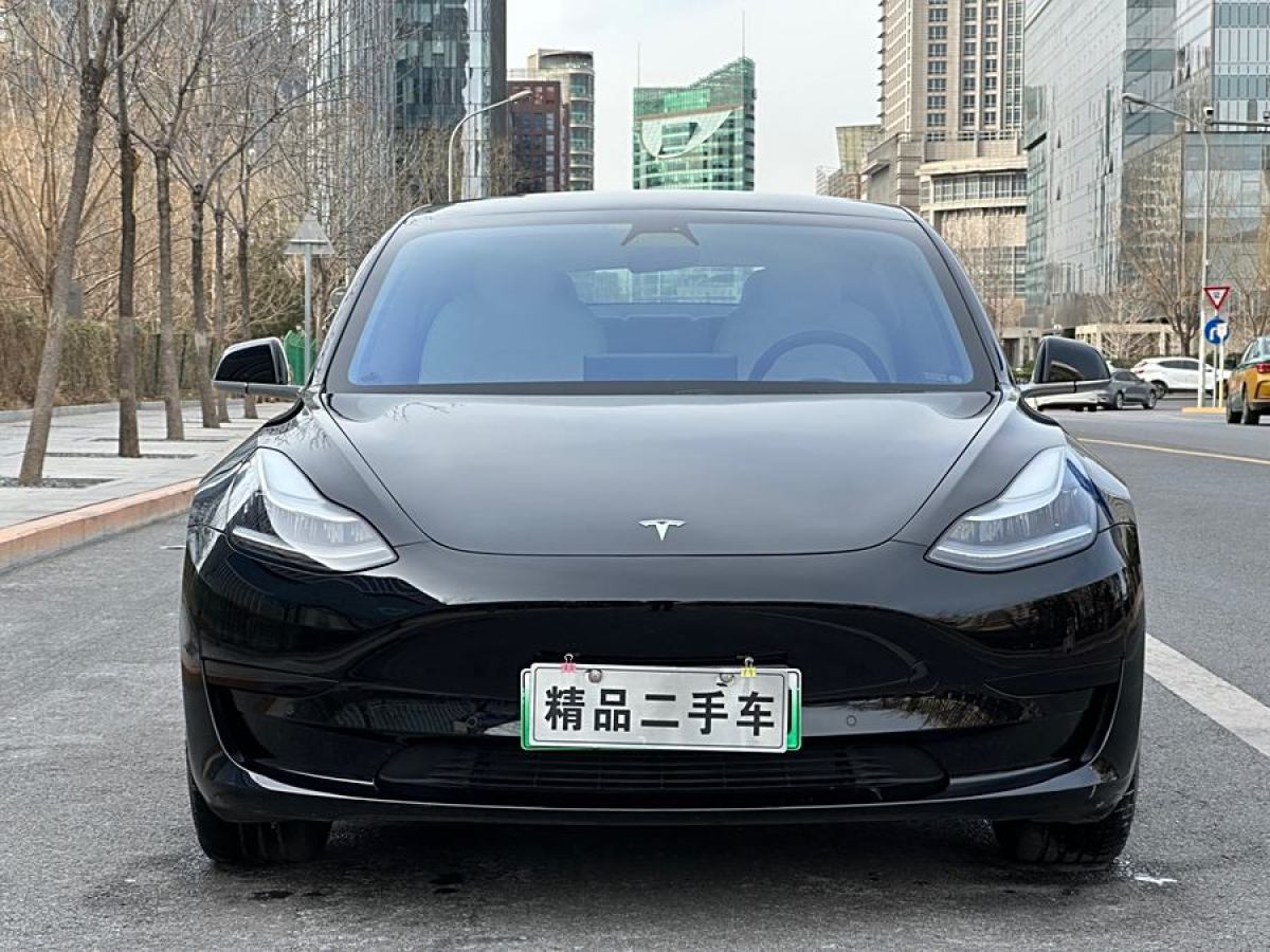 特斯拉 Model 3  2020款 改款 標(biāo)準(zhǔn)續(xù)航后驅(qū)升級(jí)版圖片