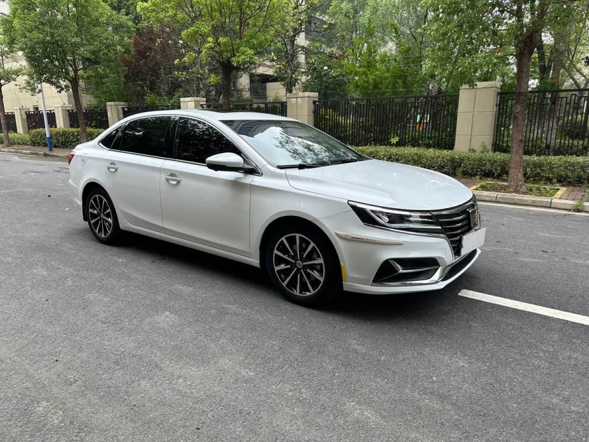 榮威 ei6  2019款 PLUS 50T 互聯(lián)網(wǎng)榮耀智尊版圖片