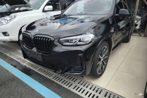 寶馬X3 寶馬 xDrive30i 領(lǐng)先型 M曜夜套裝