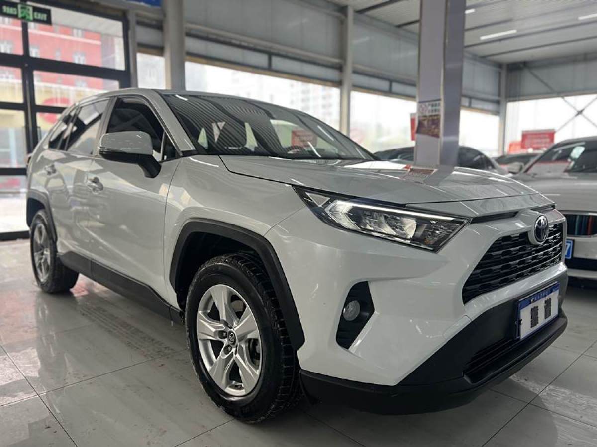 豐田 RAV4榮放  2023款 2.0L CVT兩驅(qū)都市版圖片