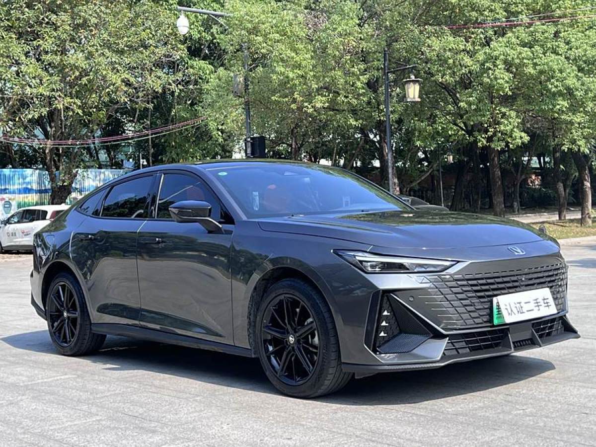 長(zhǎng)安 長(zhǎng)安UNI-V 智電iDD  2023款 智電iDD 1.5T 113km智酷型圖片