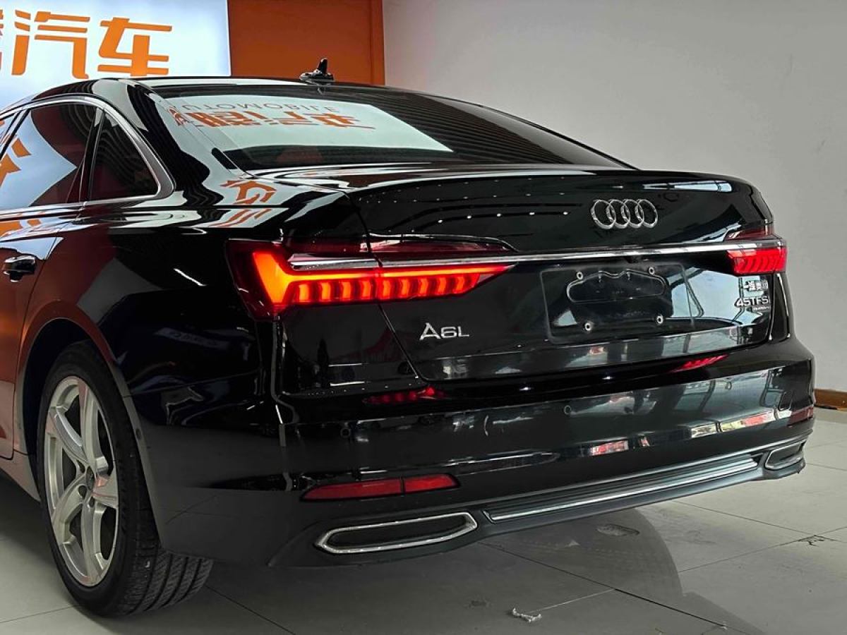 奧迪 奧迪A6L  2021款 45 TFSI quattro 臻選致雅型圖片