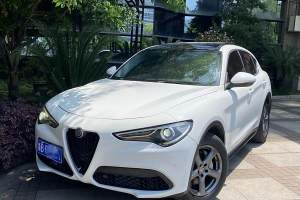 Stelvio 阿尔法·罗密欧 2.0T 200HP 精英版