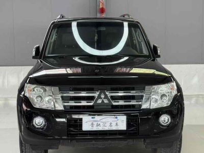 2013年5月 三菱 帕杰羅(進(jìn)口) 3.0L 豪華版圖片