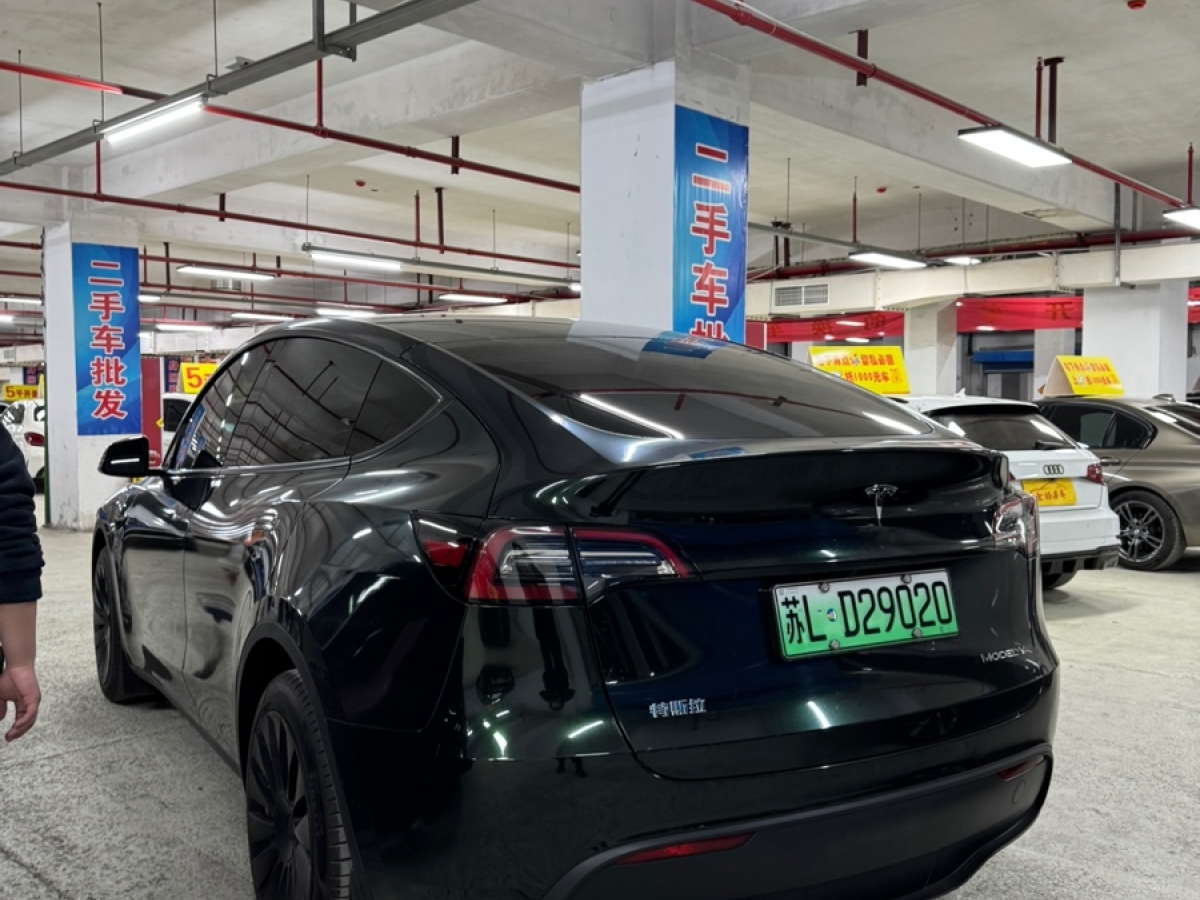 特斯拉 Model 3  2021款 改款 標(biāo)準(zhǔn)續(xù)航后驅(qū)升級(jí)版圖片