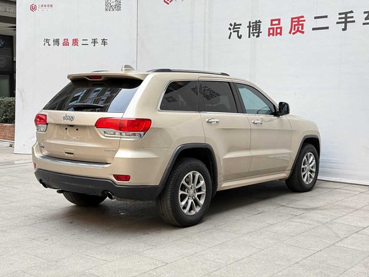 Jeep 大切諾基  2015款 3.0TD 柴油 舒享導(dǎo)航版圖片