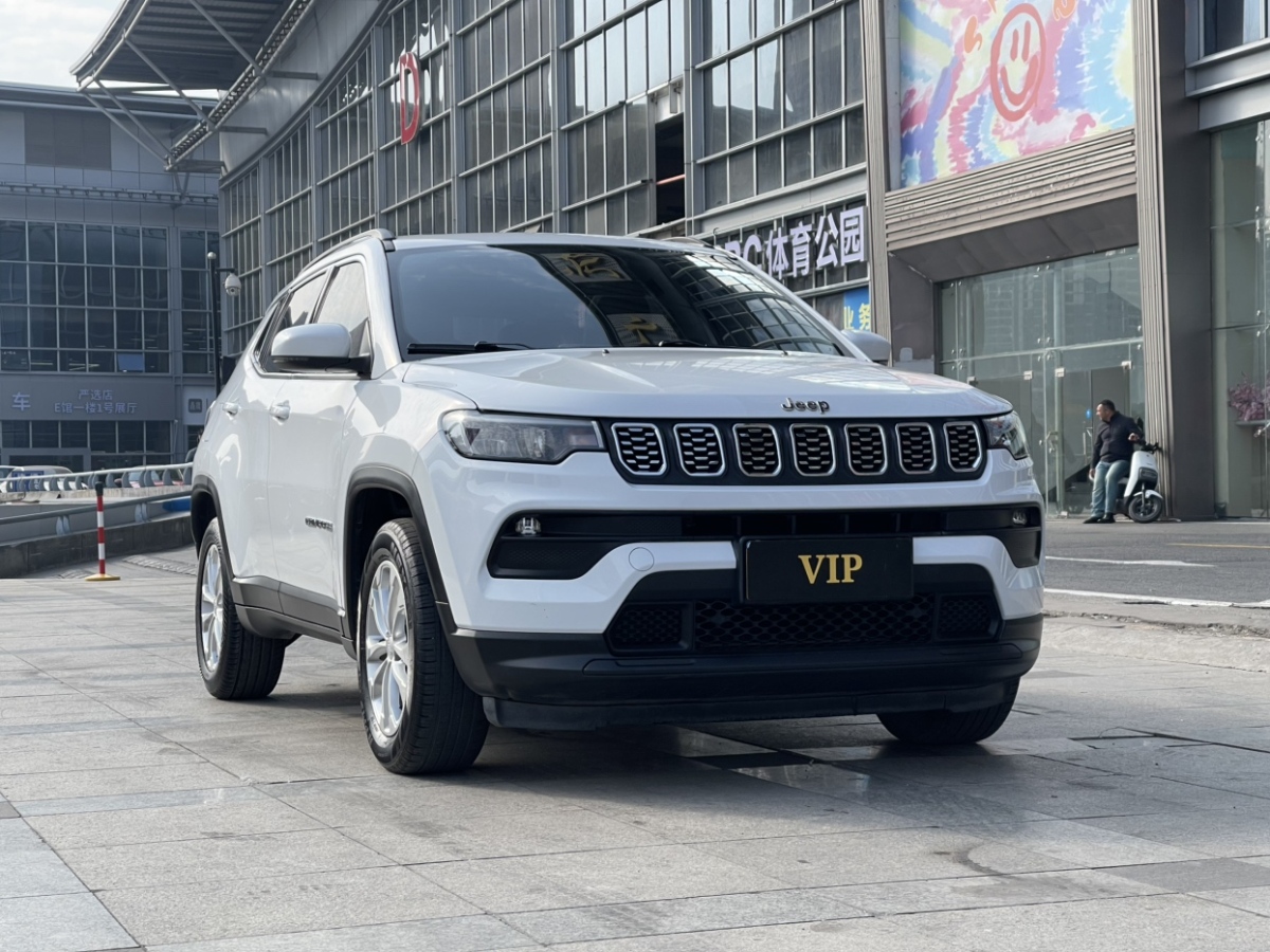 Jeep 指南者  2021款 220T 自動(dòng)領(lǐng)先版圖片