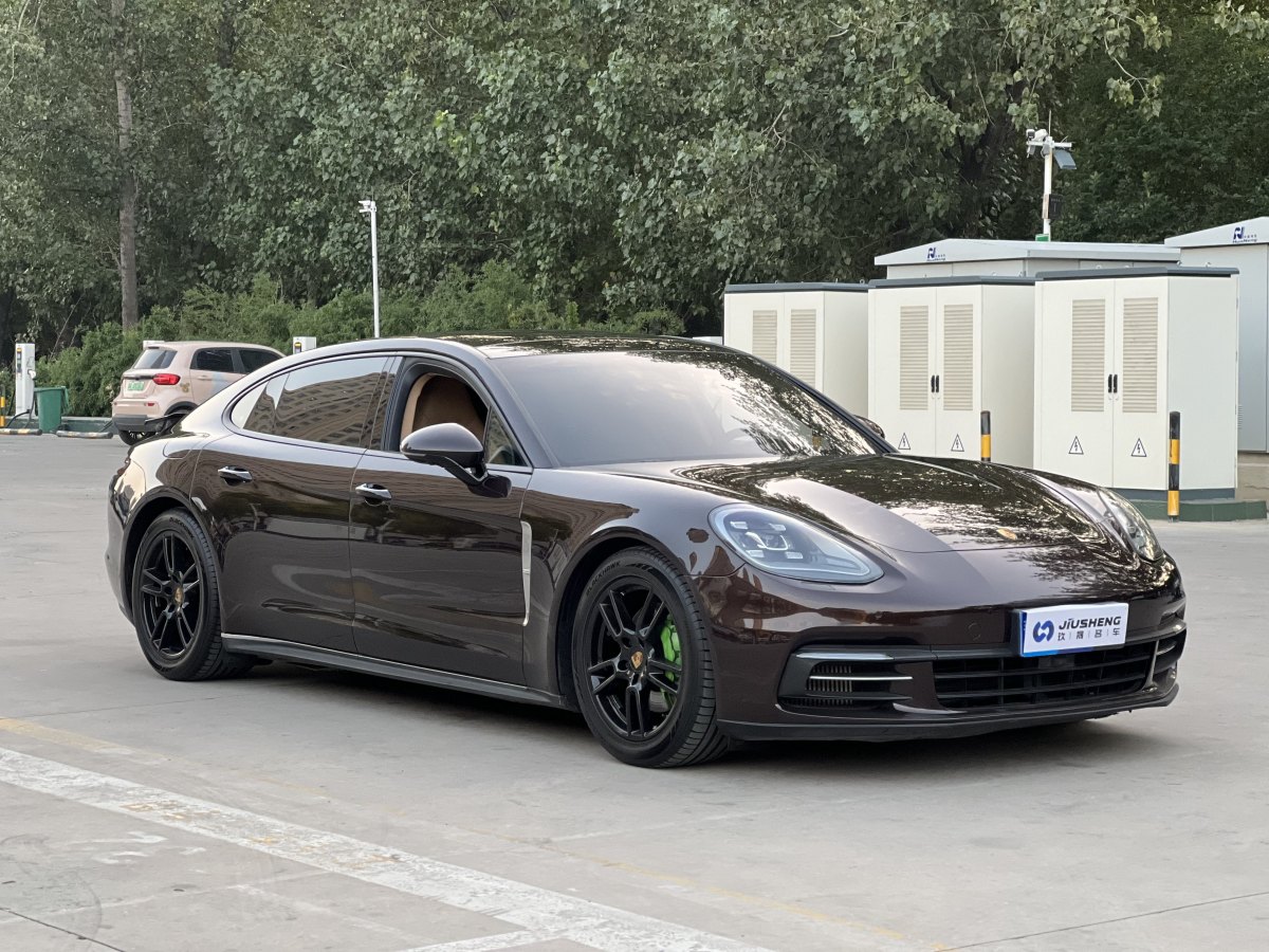 保時(shí)捷 Panamera  2019款 Panamera 4 行政加長(zhǎng)版 2.9T圖片