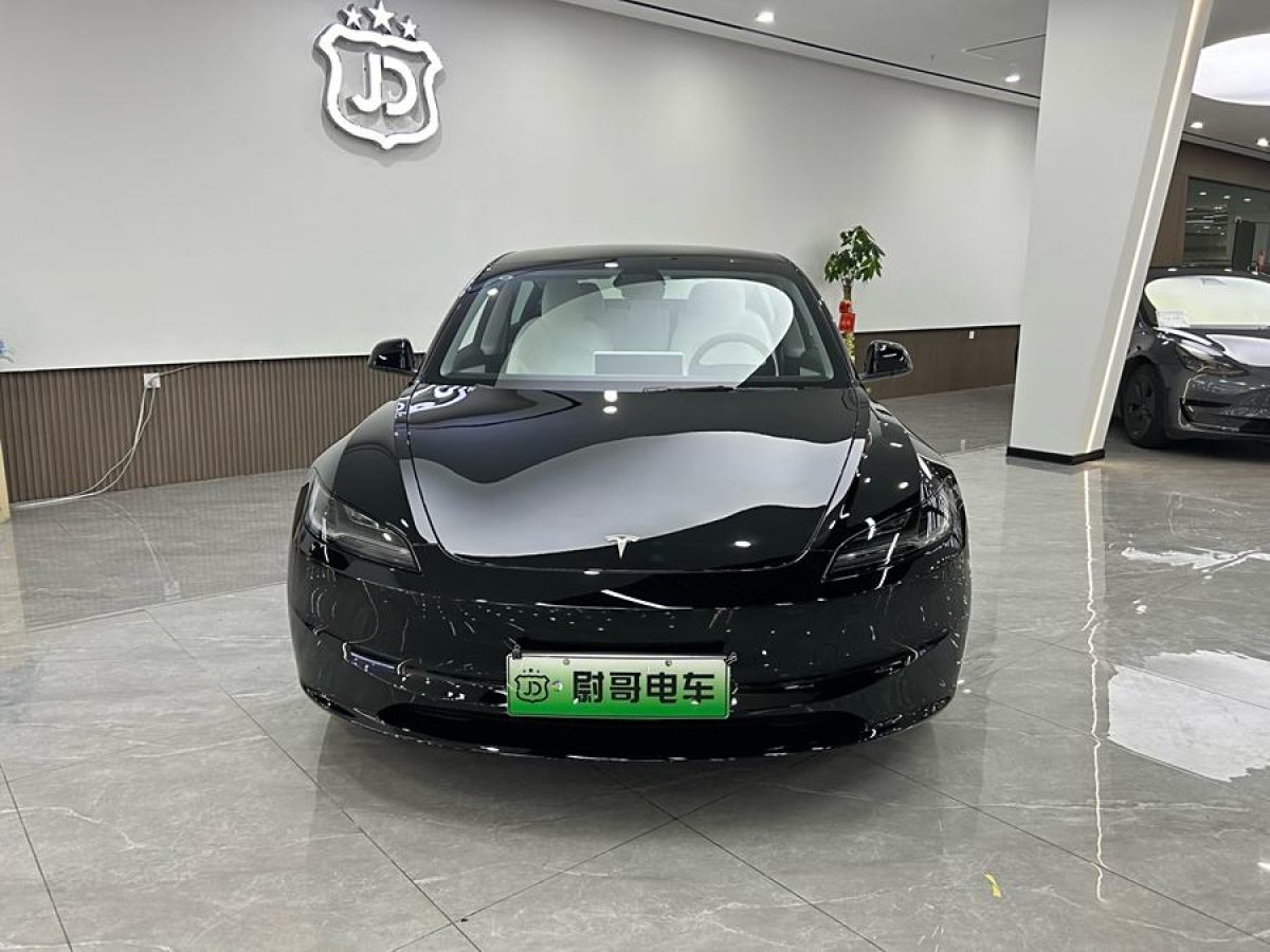 特斯拉 Model Y  2023款 后輪驅(qū)動(dòng)版圖片