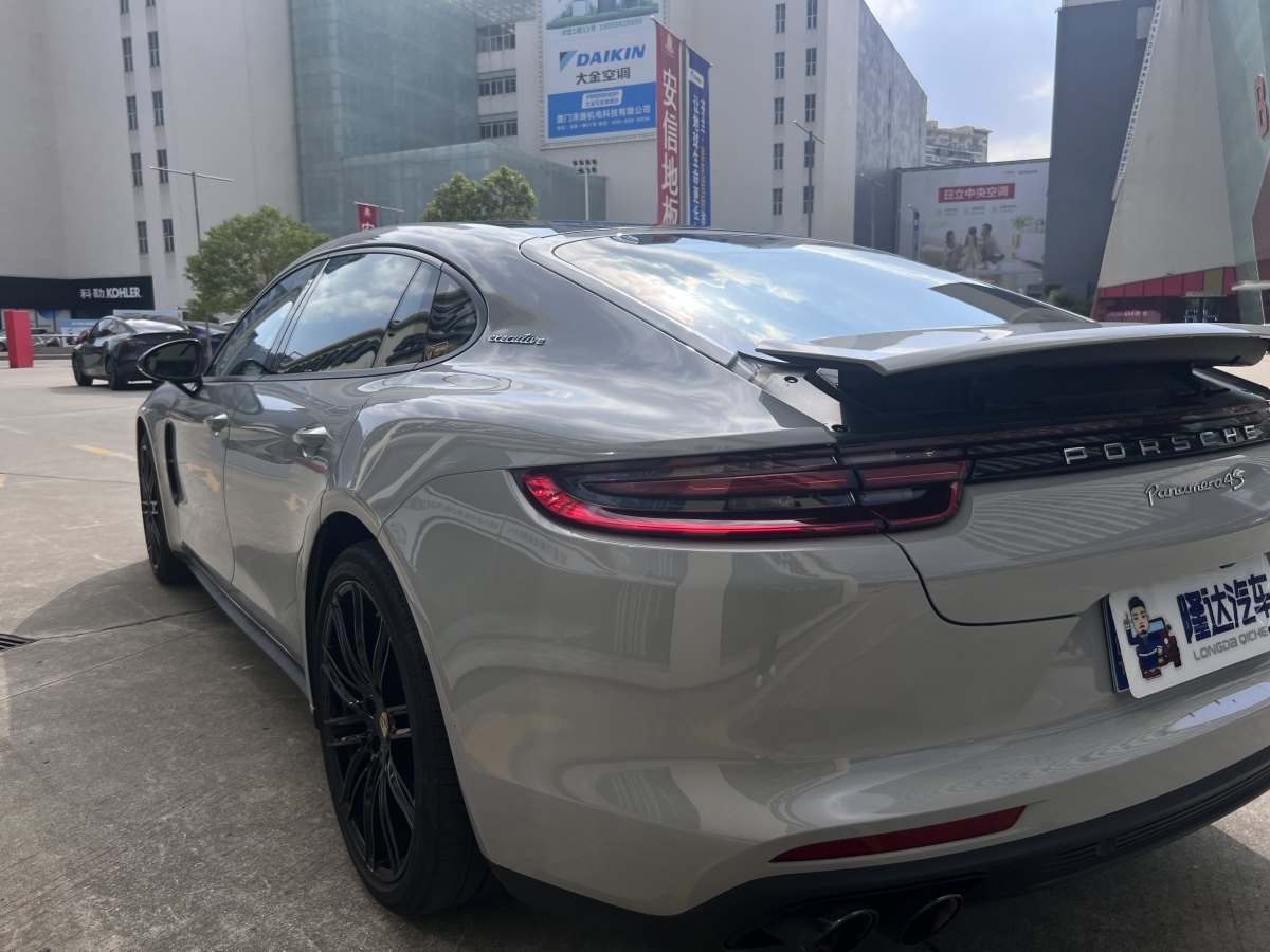 保時(shí)捷 Panamera  2019款 Panamera 4 行政加長(zhǎng)版 2.9T圖片