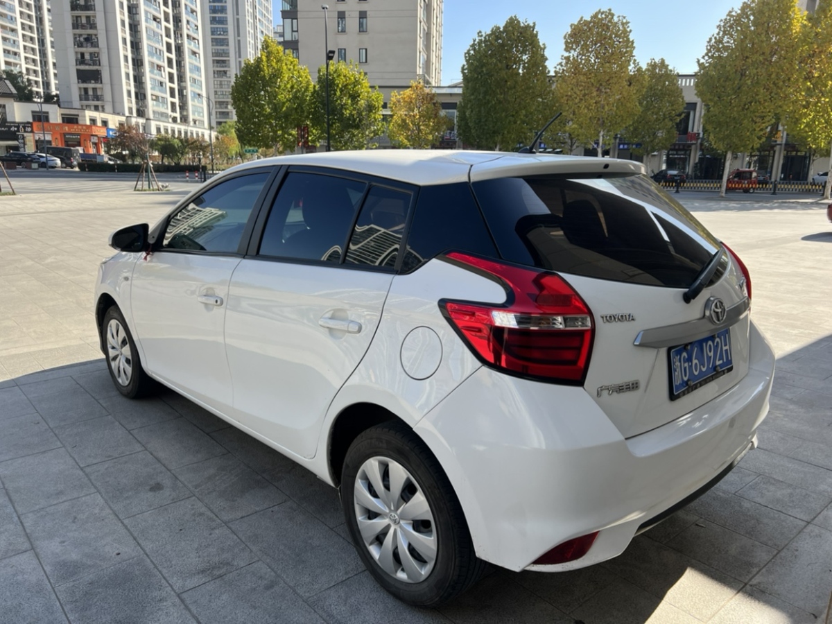 豐田 YARiS L 致炫  2018款 1.5E CVT冠軍限量版圖片