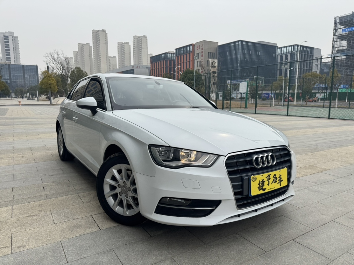 奧迪 奧迪A3  2016款 Sportback 35 TFSI 進(jìn)取型圖片