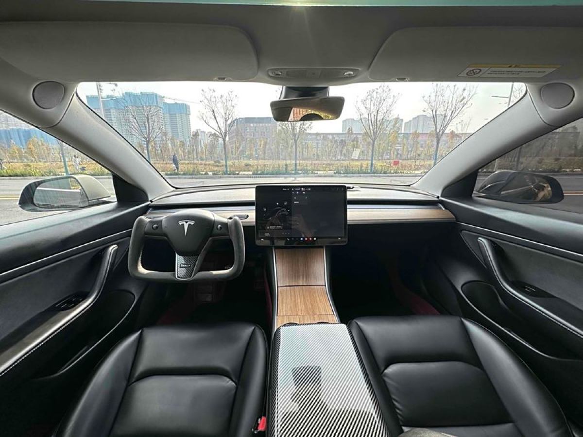 特斯拉 Model 3  2020款 改款 標(biāo)準(zhǔn)續(xù)航后驅(qū)升級(jí)版圖片