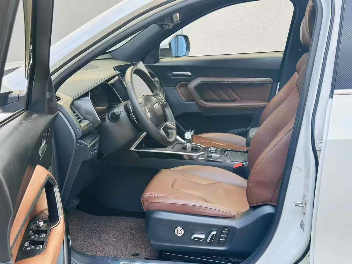 哈弗 H6  2017款 紅標(biāo)H6 COUPE 1.5T DCT兩驅(qū)圖片