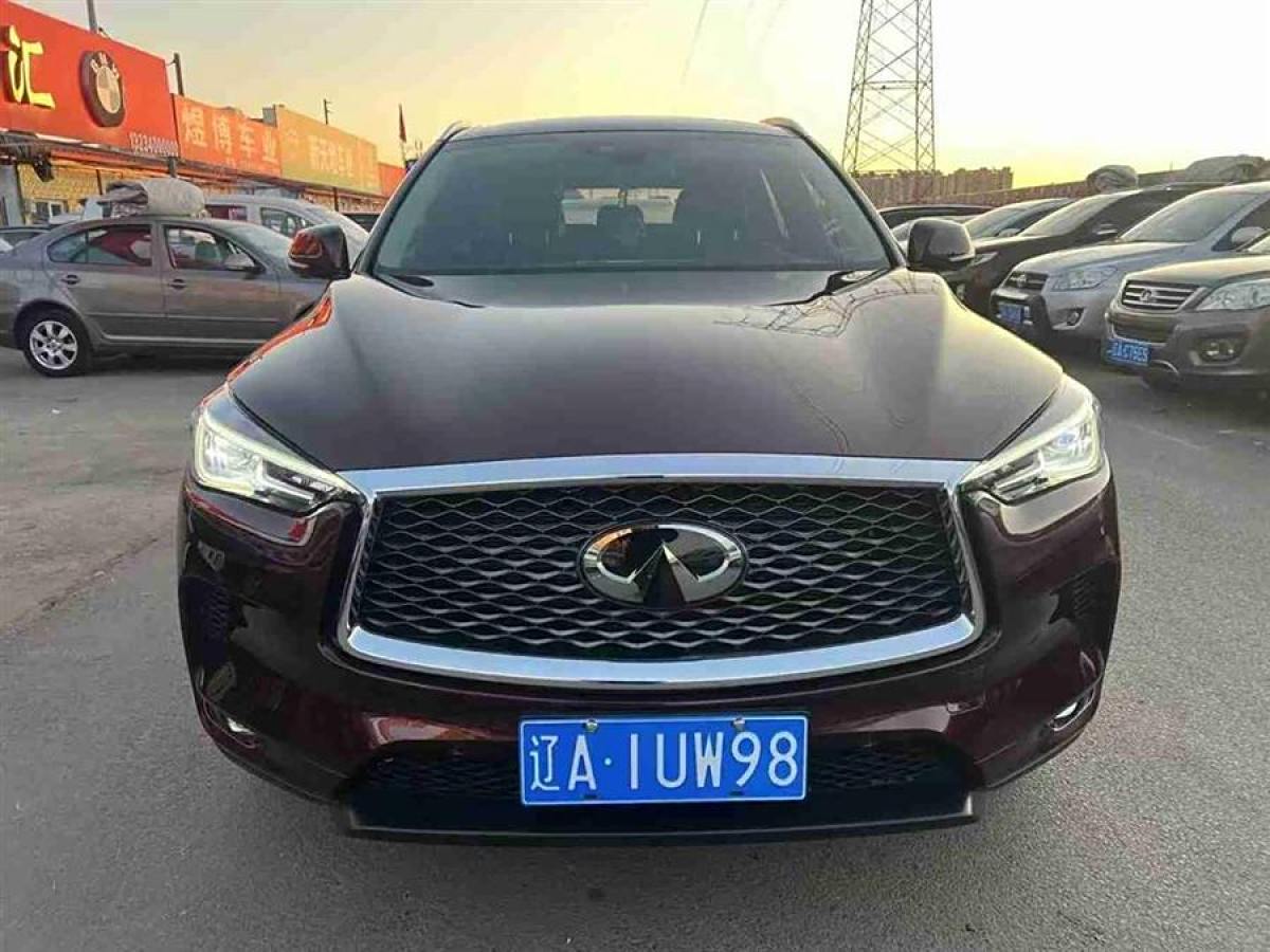 英菲尼迪 QX50  2018款 2.0T 兩驅(qū)時尚版圖片